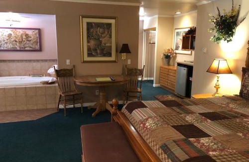 Running Springs Cabin | Giant Oaks Lodge