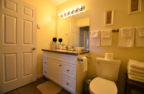 Regional District of Nanaimo Bed & Breakfast | Gibralter Rock Ocean View B&B