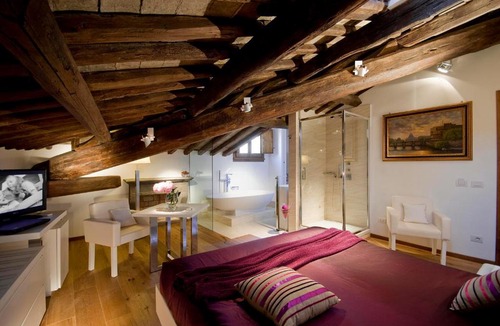 Rione V Ponte Hotel | Gigli D'Oro Suite