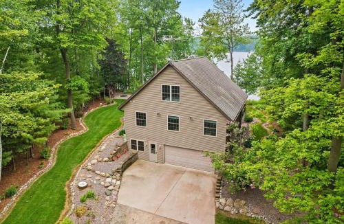 Beaver House | Gilas Lakehouse