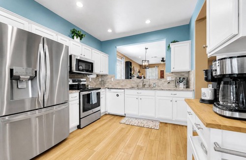Higley Groves House | Gilbert Family Home! Relocation, Remodeling, Visiting Family. 30 Night Min.