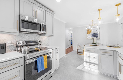 Lincoln Heights House | Gilbert Oasis - Super Spacious, 5 mins. to Uptown Charlotte & attractions - Gym - Office - Sleeps 8!