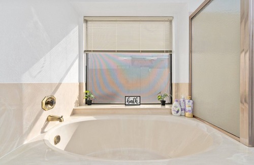 Gilbert House | Gilbert Retreat - Sleeps 14 - Heated Pool!