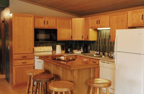 Wisconsin Dells House | Gillette Supper Club + Hot tub+ Off-Season Pricing!