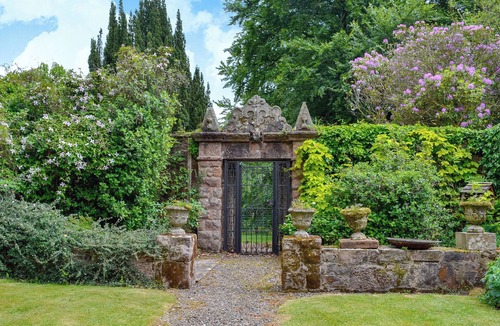 Sorn Cottage | Gilminscroft Gatehouse