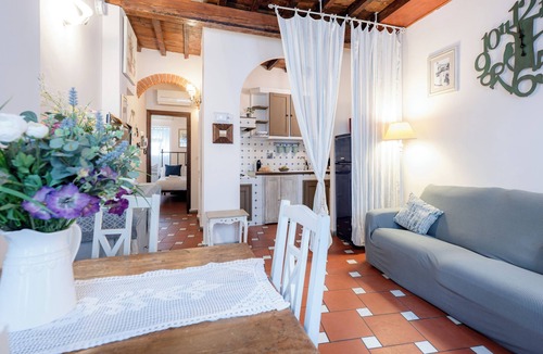 San Frediano Apartment | Gina Guest House ⭐ San Frediano Florence Historical Center