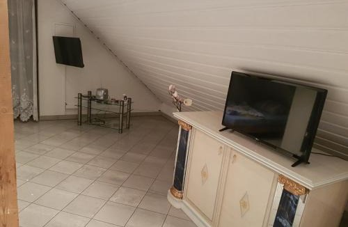 Illingen Apartment | Gino s Ferienwohnung