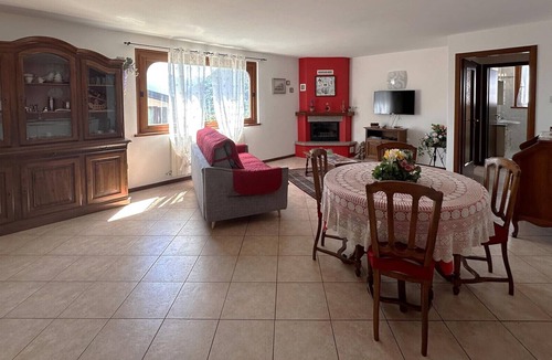 Biazzeno House | Gio Gio House Dizzasco – Near Argegno