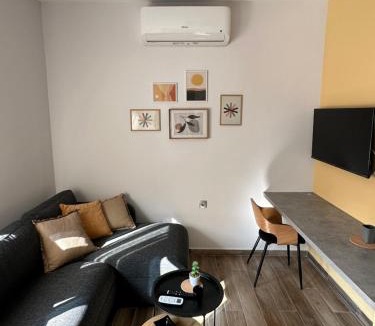 Serres Apartment | Giovanni's