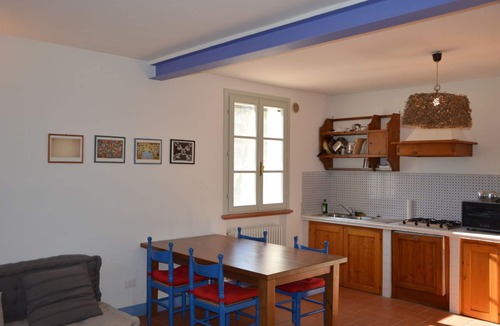 Castiglione della Pescaia Apartment | Girasole - Cozy, bright vacation apartment with pool, large garden near the sea