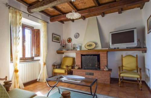 Piazza al Serchio House | Girasole (PZI130) by Interhome