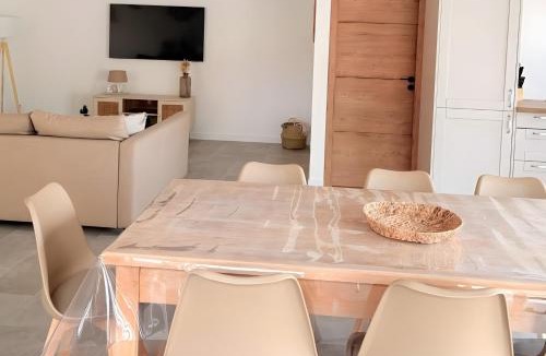 Domvast Apartment | Gite Ô’Violetis