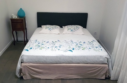 Saint-Sernin-du-Plain Bed & Breakfast | Gîte 3 étoiles - Family and friends getaway in a green haven of peace