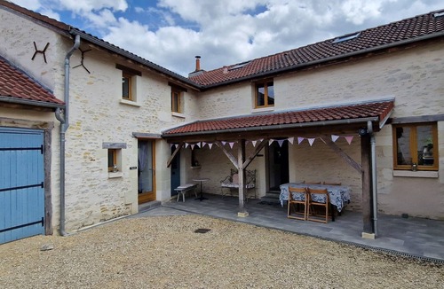 Chaveignes House | GITE ANGULUS RIDET - CHERRY TREE - Gîte 4 people