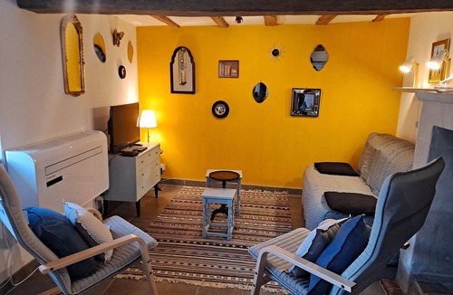 Chaveignes House | GITE ANGULUS RIDET - GRAPEVINE - Gîte 4/6 people