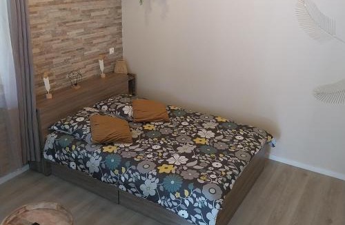 Poigny House | Gite "B" dans une ancienne corps de ferme