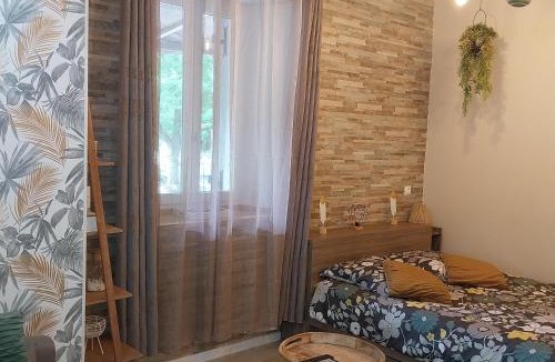 Poigny House | Gite "B" dans une ancienne corps de ferme