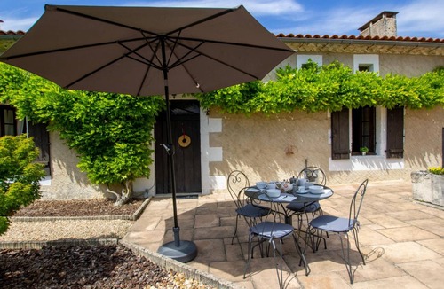 Chassaignes Cottage | Gite Chassaignes, 2 bedrooms, 4 persons