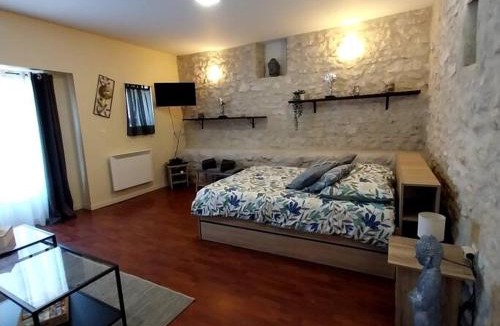 Poigny House | Gite "D" dans une ancienne corps de ferme