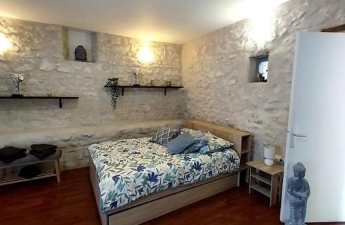 Poigny House | Gite "D" dans une ancienne corps de ferme