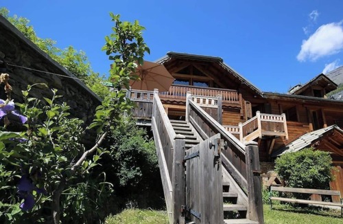 Chantelouve Ski Chalet | Gite Dans un Très Beau Chalet Parc des Ecrins