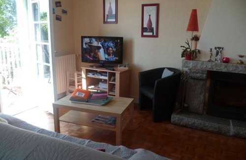 Loqueffret Cottage | GITE DE LIORS CANAP enclosed garden, calm and comfort in the countryside, internet wifi.
