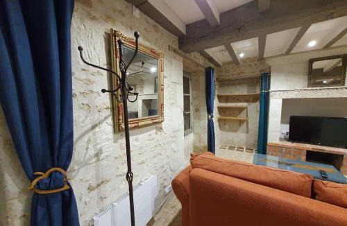 Saint-Laon House | Gîte de Marcoux, authentic and warme house