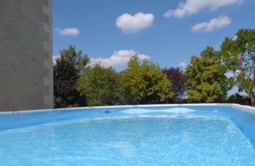 Saint-Jean-de-Thouars Apartment | Gite de Saint Jean - Near Saumur