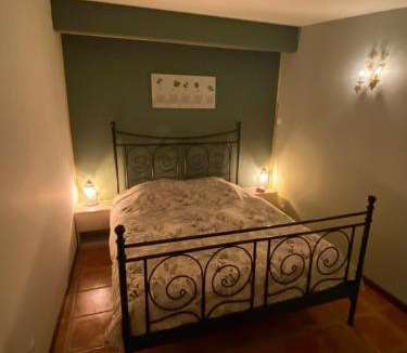 Montcabrier Apartment | Gite Deja Vu
