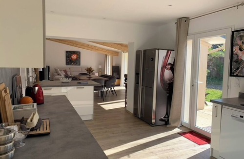 Saint-Just-de-Claix House | Gite Domaine Prashanti, à la Porte du Vercors, Avec Tennis Privé
