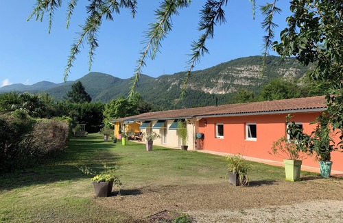 Saint-Just-de-Claix House | Gite Domaine Prashanti, à la Porte du Vercors, Avec Tennis Privé