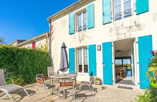 Chenac-Saint-Seurin-d'Uzet House | Gite Du Chai