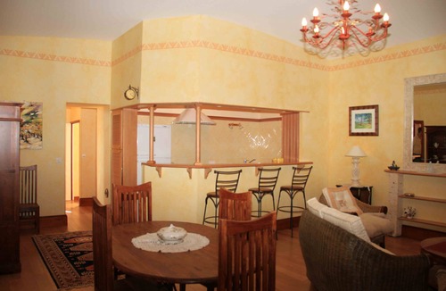 Leyritz-Moncassin Cottage | GITE DU CHATEAU, burgundy area, spas, wine route.
