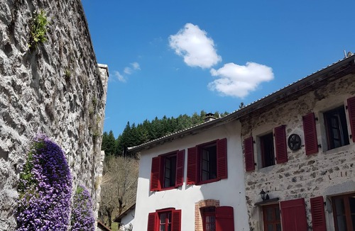 Saint-Vert House | Gîte du Doulon – Ideal for Couples with Baby or Child, Nature and Cool Summer Nights