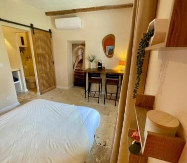 Aubignan Bed & Breakfast | Gite du mas du Rocan