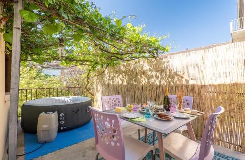 Joyeuse House | Gite en sud-ardèche avec jacuzzi