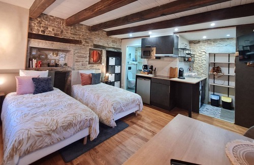 Flin Apartment | Gite Flin, studio flat, 2 persons