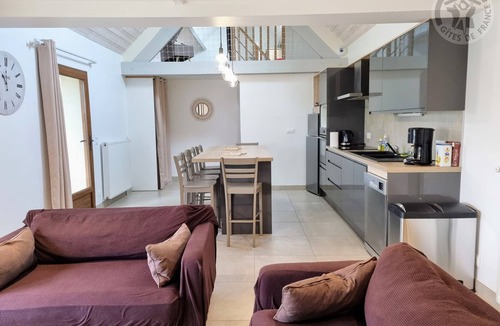 La Celle-les-Bordes Cottage | Gite La Celle-les-Bordes, 3 bedrooms, 4 persons