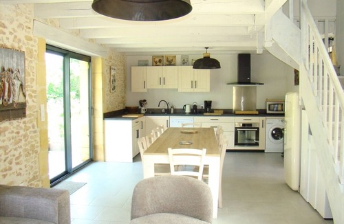 Saint-Germain-de-Belves House | GITE "LES CHEVREUILS" IN THE HEART OF PERIGORD NOIR