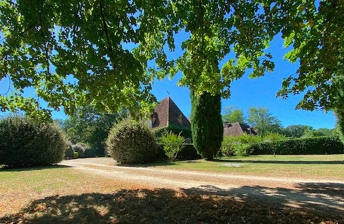 Journiac House | Gite Le Noisetier/Tennis - annex Manoir de Quintefeuille
