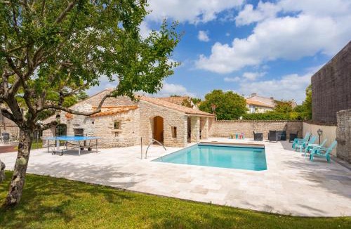 Courcon House | Gite Le Romarin