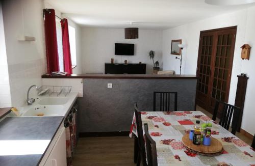 Prondines House | gite les chaumeix
