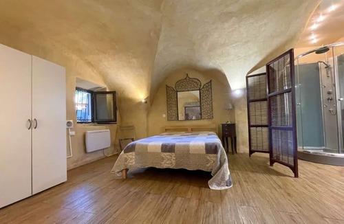 La Garde-Adhemar Apartment | Gîte Les Voûtes - A haven of peace in a jewel of Provence