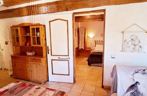 Poueyferre House | Gîte near Lourdes, in the Pyrenees. Mountain views. Pets allowed