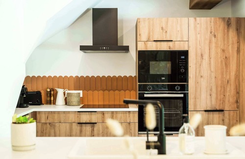 Premanon Apartment | Gite plain pied dans ancienne ferme en pierre - bain nordique et sauna