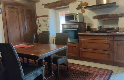 Vanosc House | Gite Plénitude Nature & Soins for 1 to 8 people. A place to recharge your batteries
