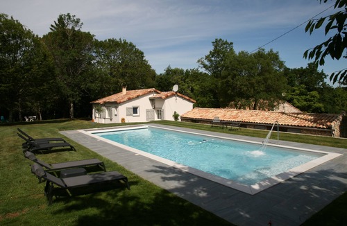 Montaigu-de-Quercy Cottage | GITE RURAL AVEC PISCINE CHAUFFEE Randonnées Vtt Tourisme MONTAIGU DE QUERCY