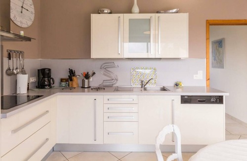 Saint-AndrE-de-l'Epine House | Gite Saint-André-de-l'Épine, 3 bedrooms, 8 persons