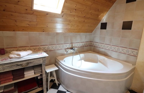 Saint-Hippolyte Cottage | Gite Saint-Hippolyte, 3 bedrooms, 6 persons