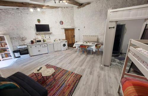Tuchan Apartment | Gite Studio Les Maisons de Gaïa climatisé